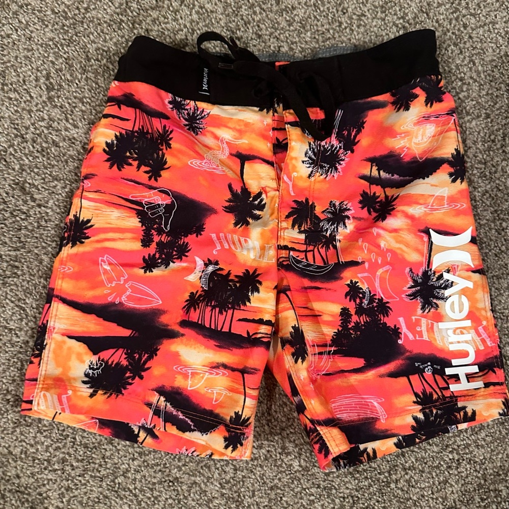Hurley Orange Athletic Shorts with Palm Tree Design and Drawstring Closure